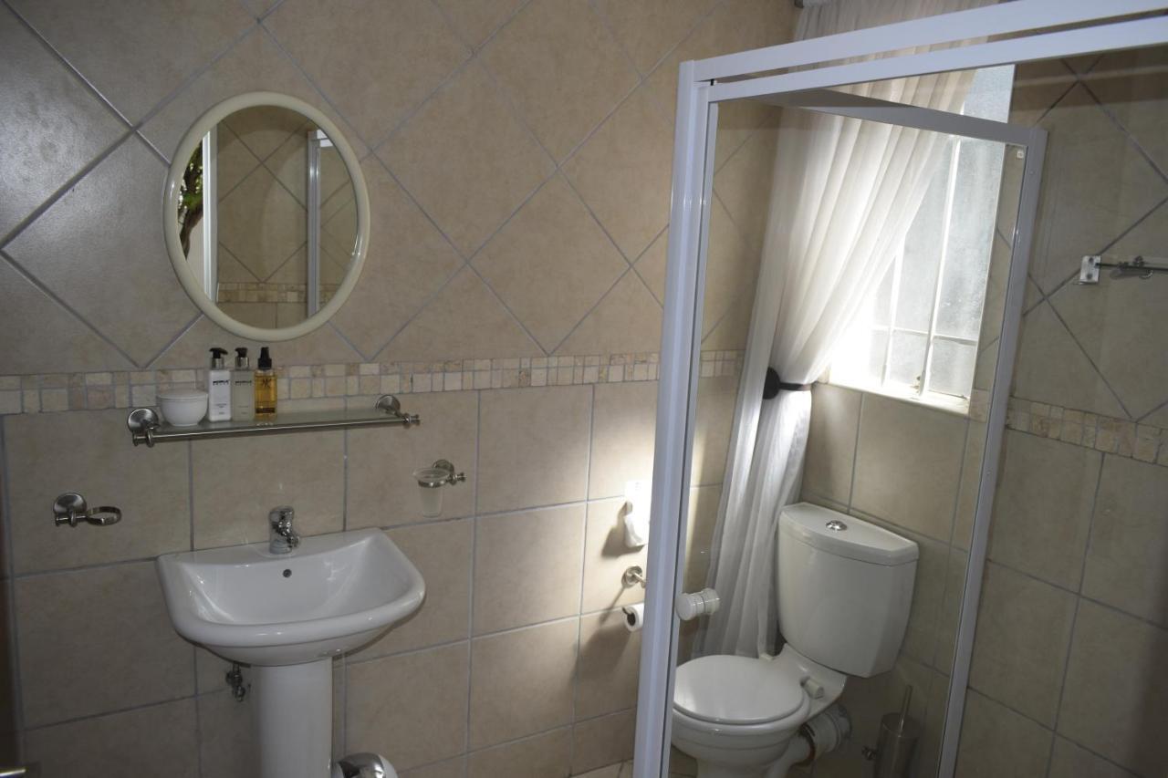 Lala Nathi Hotel Midrand Kültér fotó